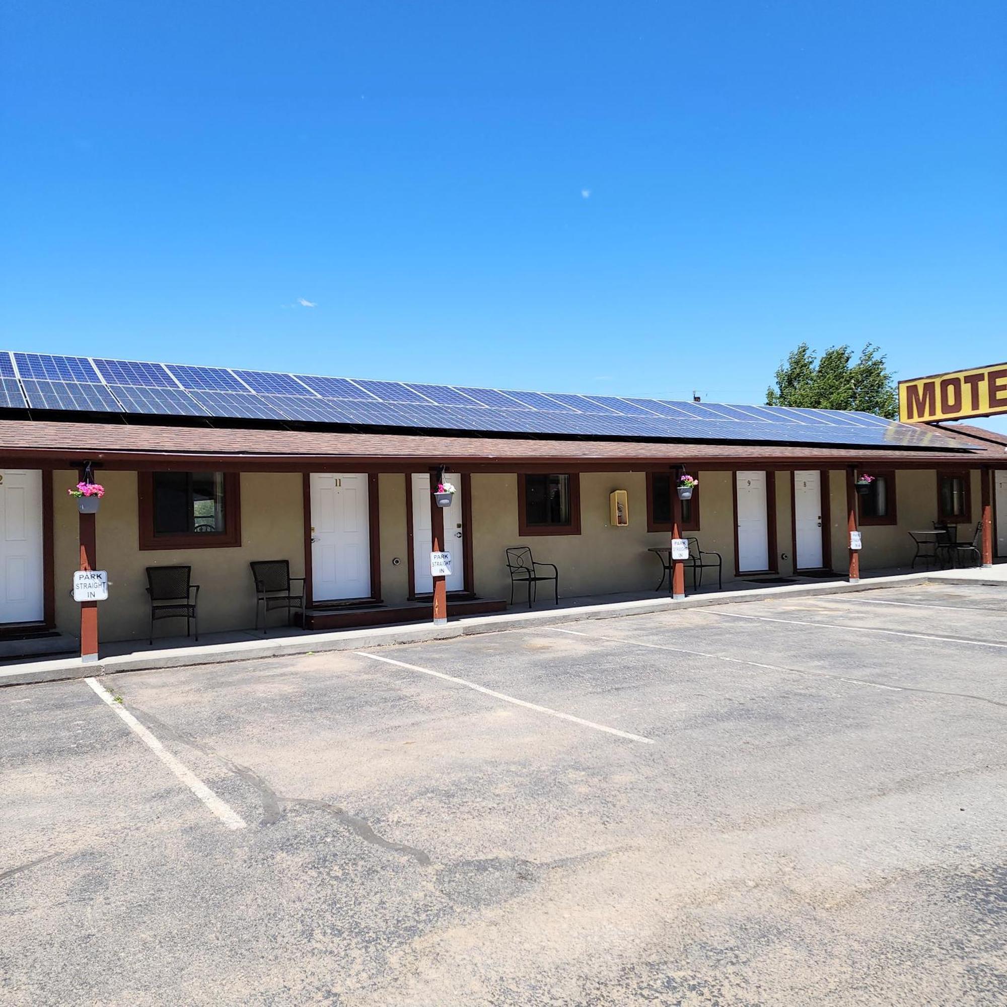 Canyon Motel Near Rocky Mountain National Park Hot Sulphur Springs Buitenkant foto